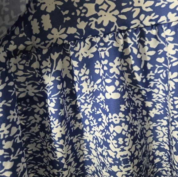 Blue Floral Dress with Ruffle Sleeves XL - Picture 4 of 4